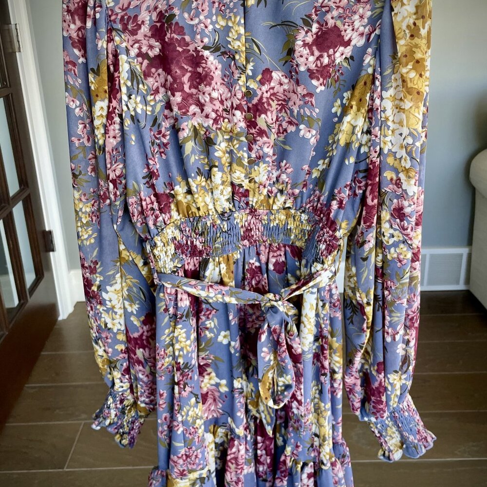 Chicwish Flying Petals Print Puff Sleeves Ruffle Dress in Lavender XS - Picture 8 of 11